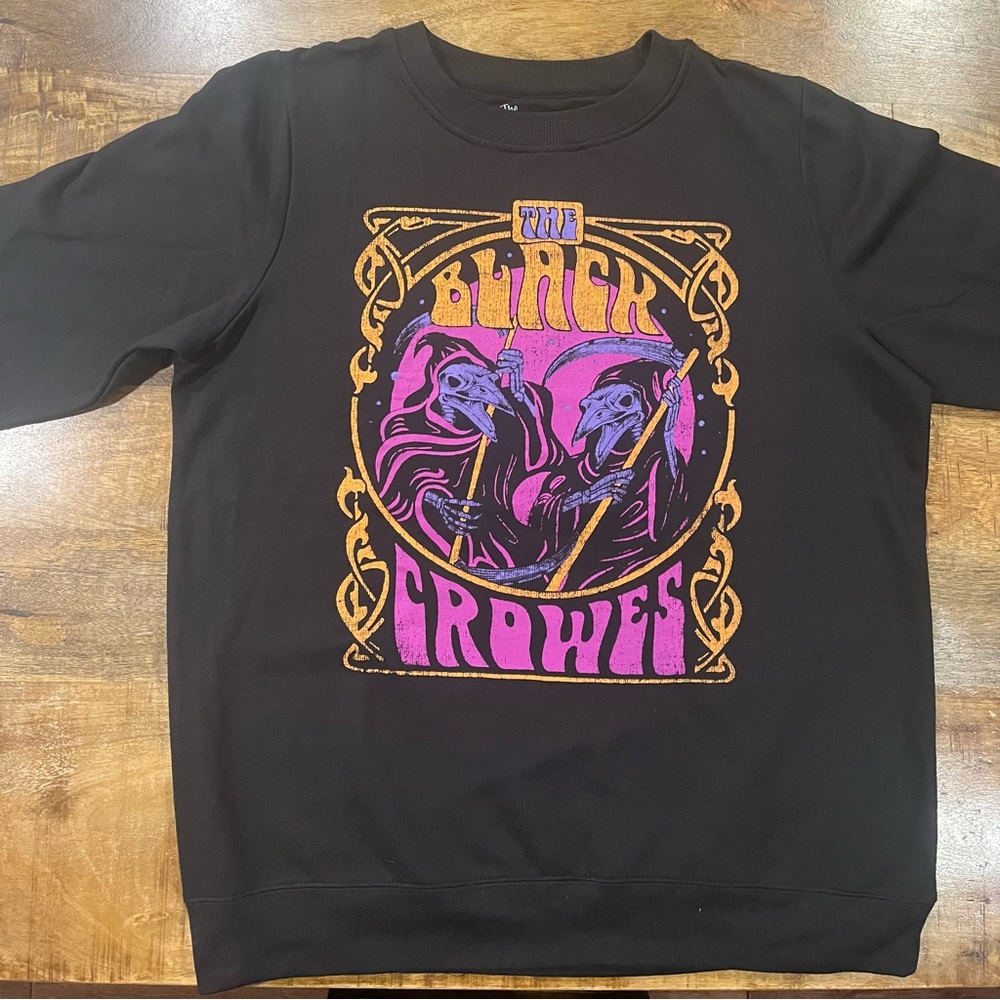 NWT Black Crowes unisex sweatshirt size large.